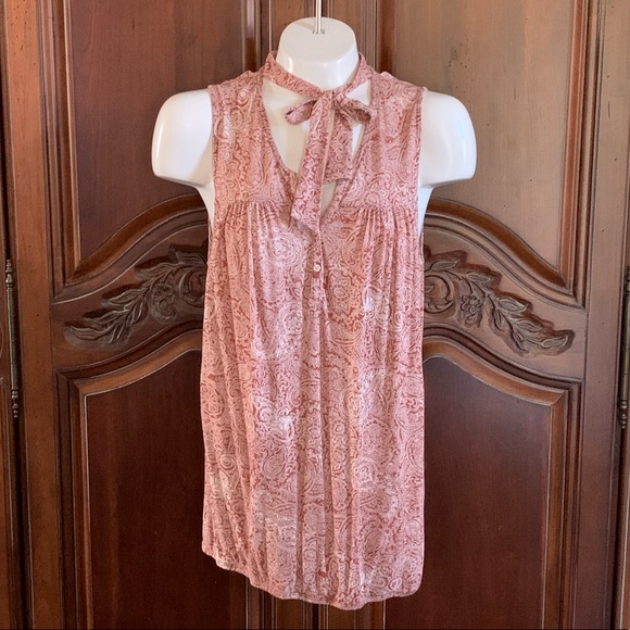 The LOFT Sleeveless Blouse - Picture 1 of 4